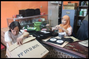 repeat order copy dvd semarang